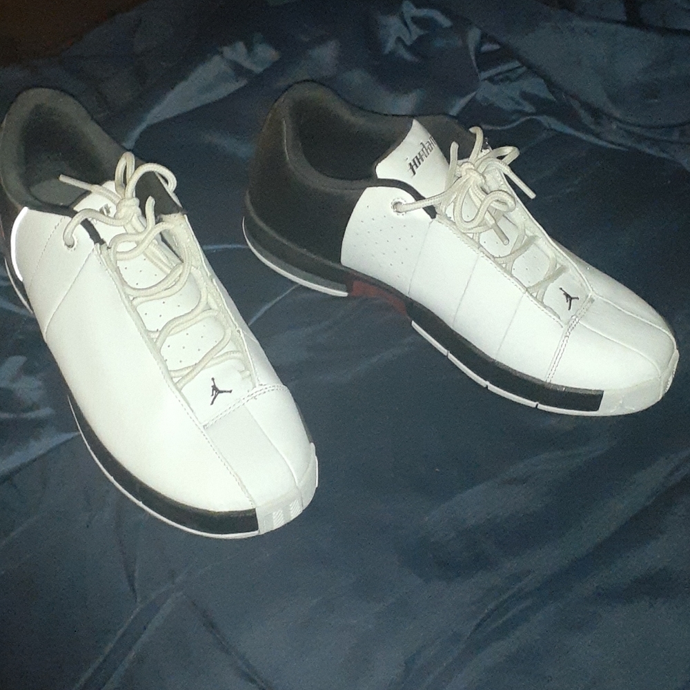 Brand New Jordan Boys Shoes Size 7 - Picture 8 of 9